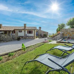 Maison d'hôtes Gospodi, Cerovlje